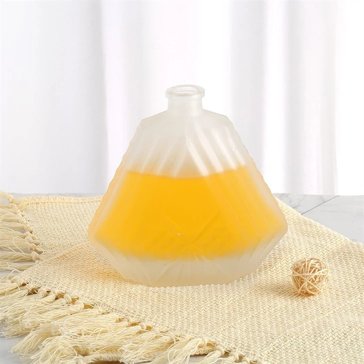 750ml Forsted Liquor Wine Glass Bottle